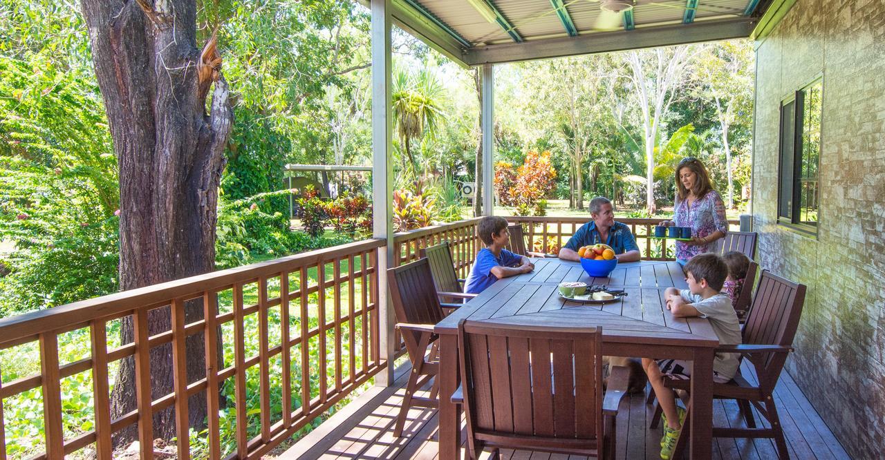 Litchfield Tourist Park Hotell Batchelor Exteriör bild